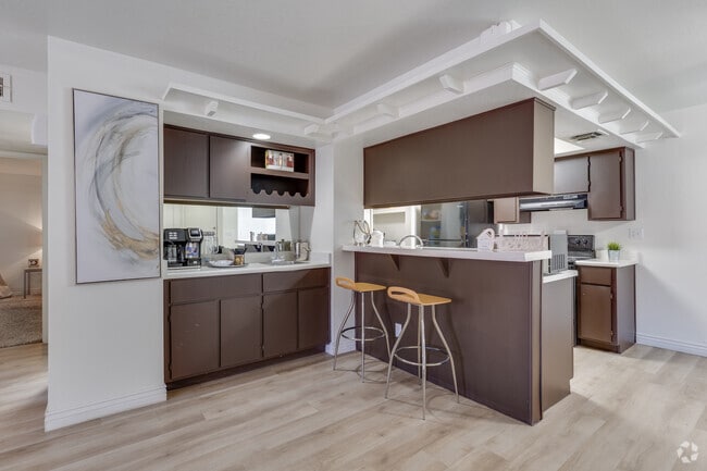 2BR, 2BA - 1,107SF - Kitchen - Glen at Mesa