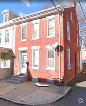 Building Photo - 917 Mifflin St