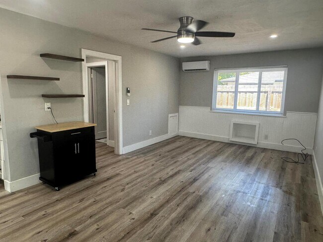 Foto del edificio - 920 N L St