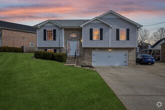 Building Photo - 1307 Bluebonnet Dr