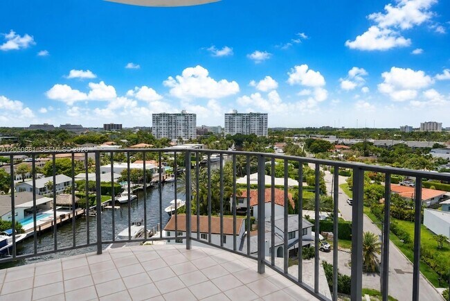 Building Photo - 11930 N Bayshore Dr
