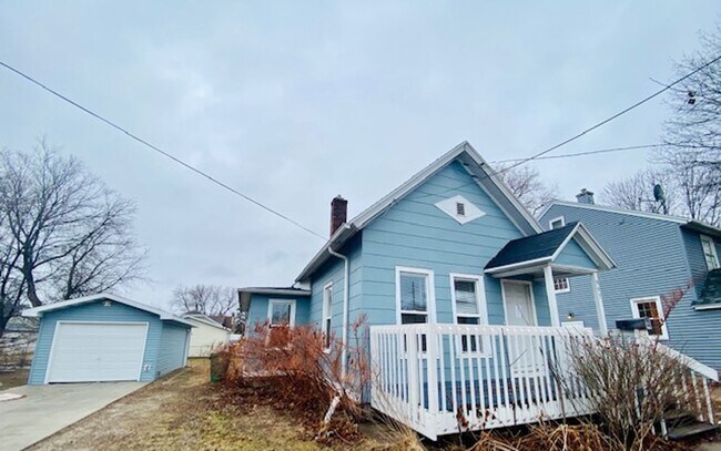 Foto del edificio - 997 Shawano Ave