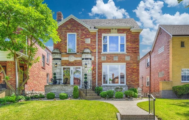 Building Photo - 6216 Loran Ave