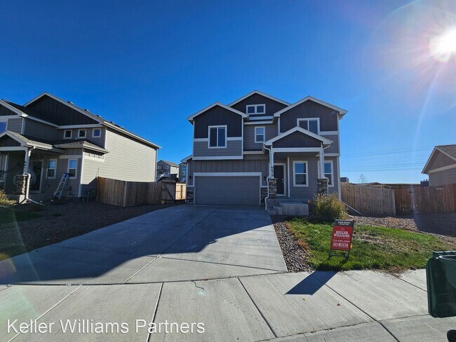 Foto del edificio - 4 br, 3 bath House - 6679 Weiser Dr