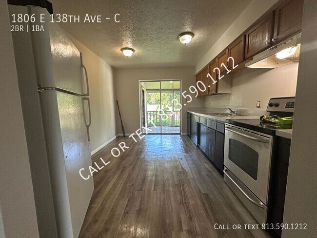Foto del edificio - 1806 E 138th Ave