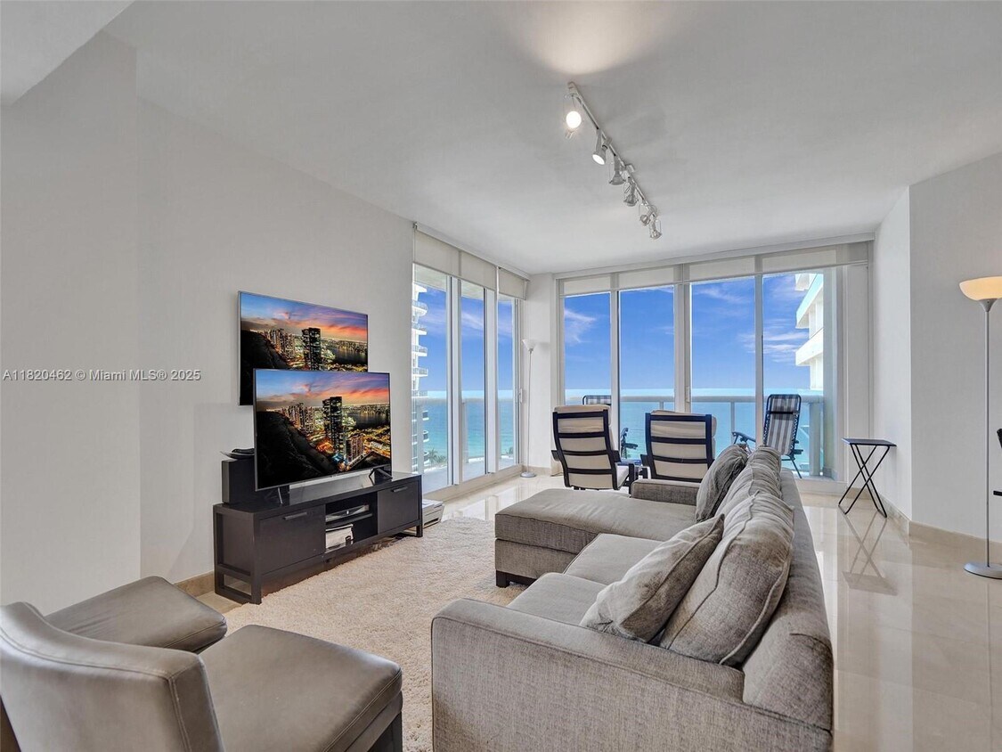 Foto principal - 9595 Collins Ave