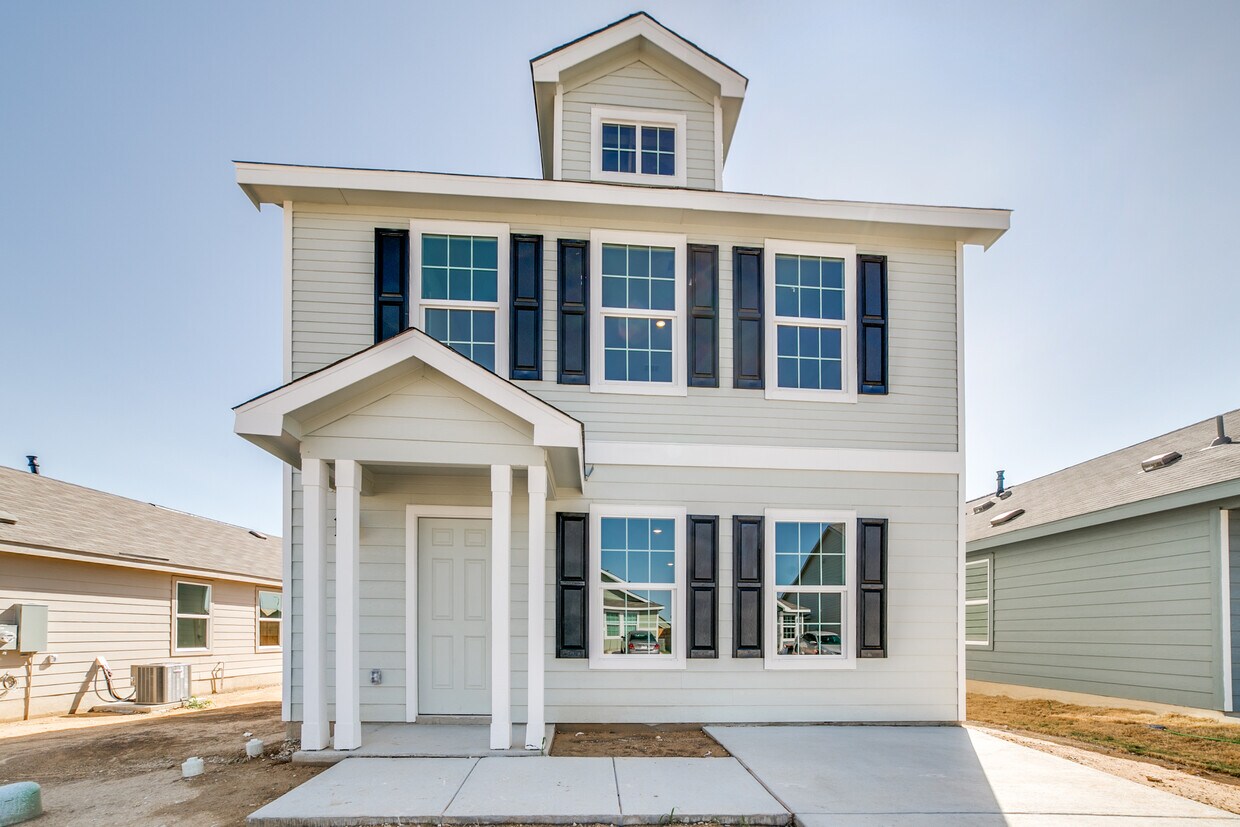 Foto principal - 7371 Cultivator Way