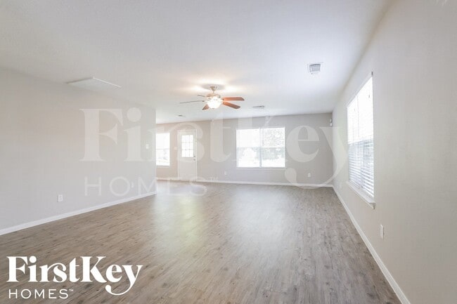 Foto del edificio - 2911 Cypress Island Dr