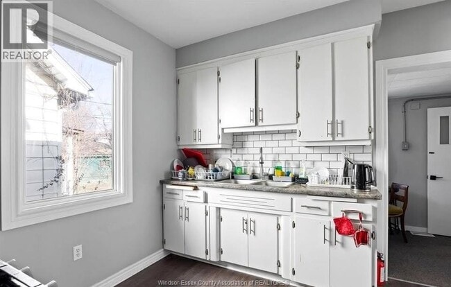 Photo du bâtiment - 374 Rankin Ave