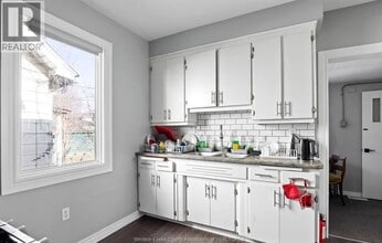 Building Photo - 374 Rankin Ave