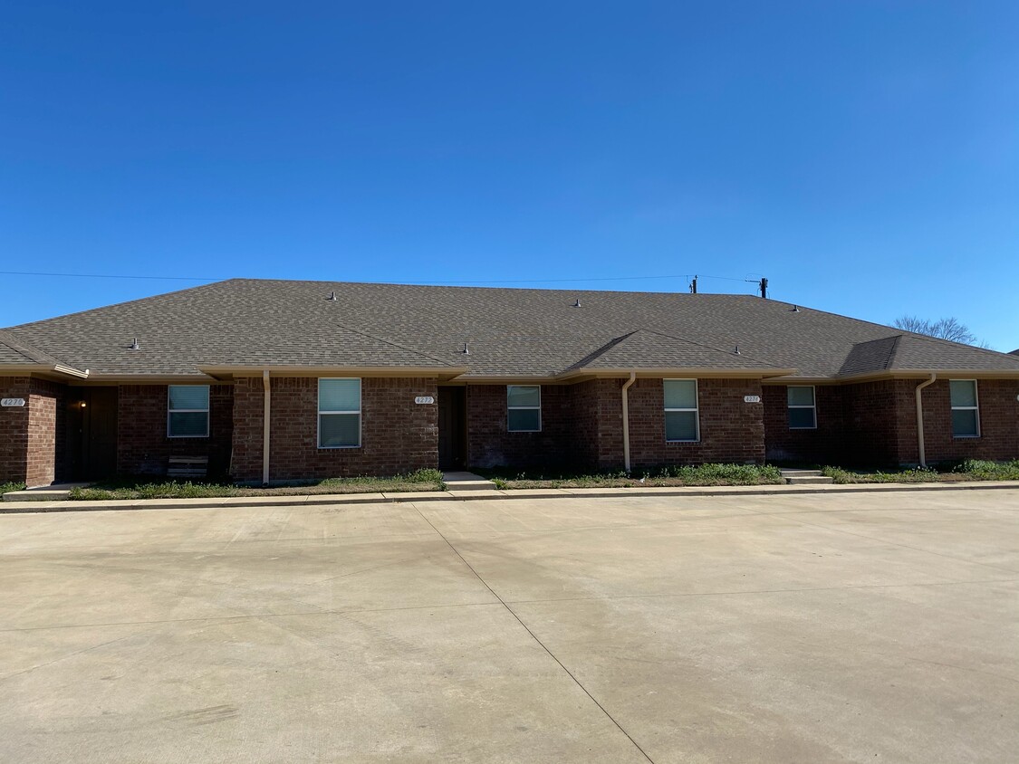 4271 Castlegate Dr, Paris, TX 75462 Apartments - Paris, TX | Apartments.com