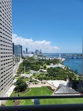 Building Photo - 325 S Biscayne Blvd