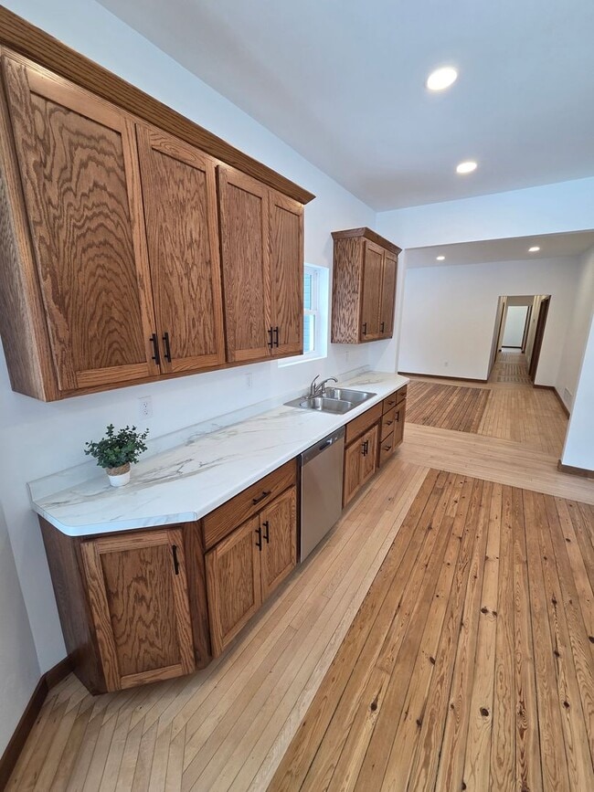 Foto del edificio - 2904 Parkridge Ave