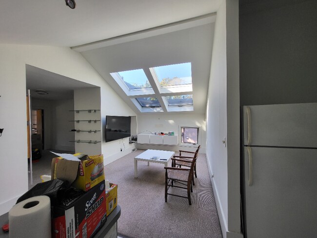 Foto del edificio - 2135 W 30th St