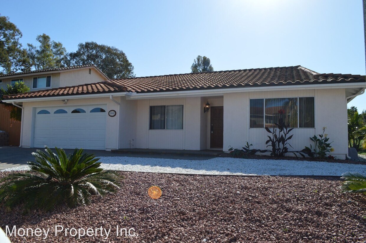 Primary Photo - 4 br, 2 bath House - 5904 Snaffle Bit Place