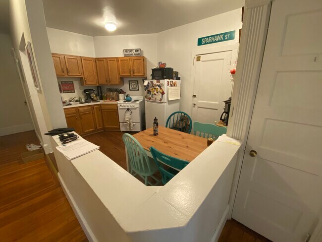 Foto del edificio - 1495 Beacon St