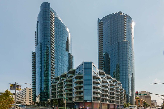Building Photo - LUMINA Condo with Bay and Bridge Views