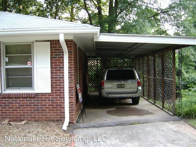 Building Photo - 3 br, 1 bath House - 1305 Rock Cut Rd