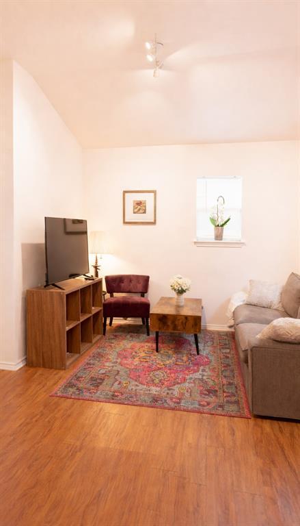 Foto del edificio - 4508 Bennett Ave