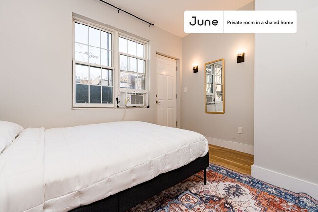 Foto del edificio - Room in Shared 3 bed/1 bath home in Clinton Hill