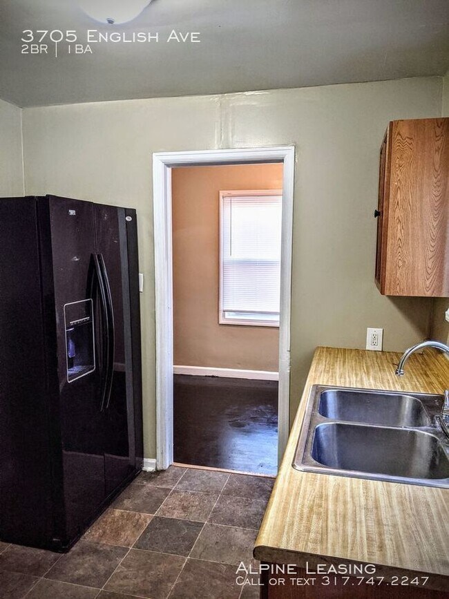 Foto del edificio - 3705 English Ave