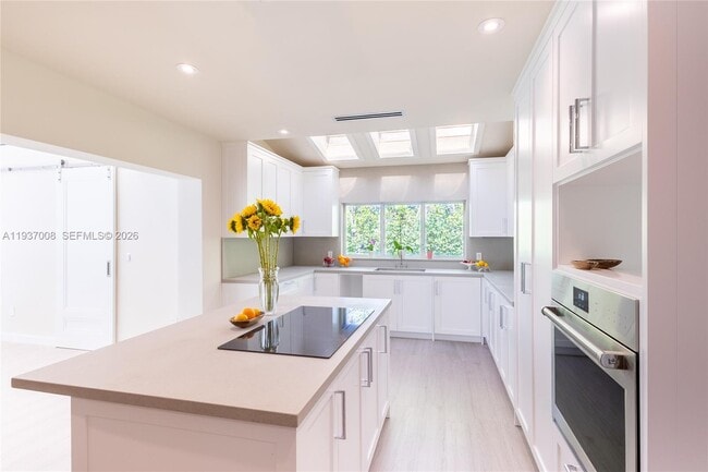 Building Photo - 4520 Sabal Palm Rd