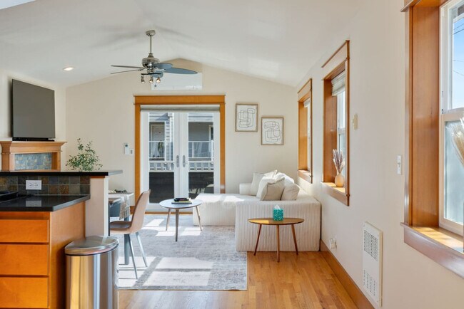 Foto del edificio - 3006 SW Hinds St