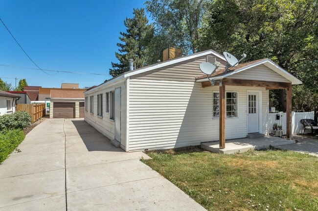 Photo - GORGEOUS Duplex in South Salt Lake!!! House