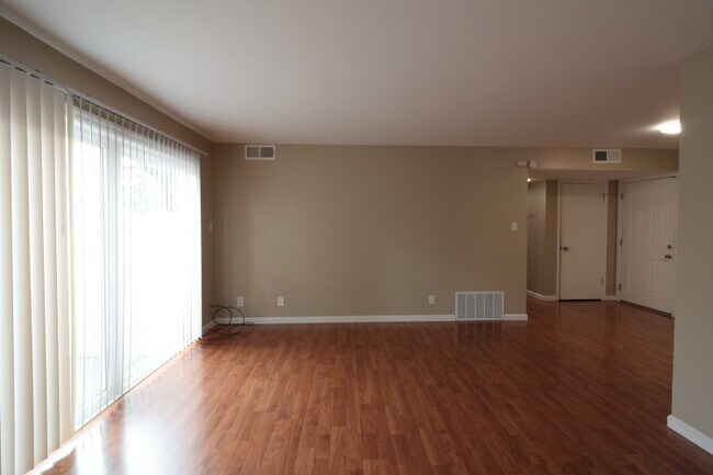 Building Photo - 77 N Ellsworth Ave