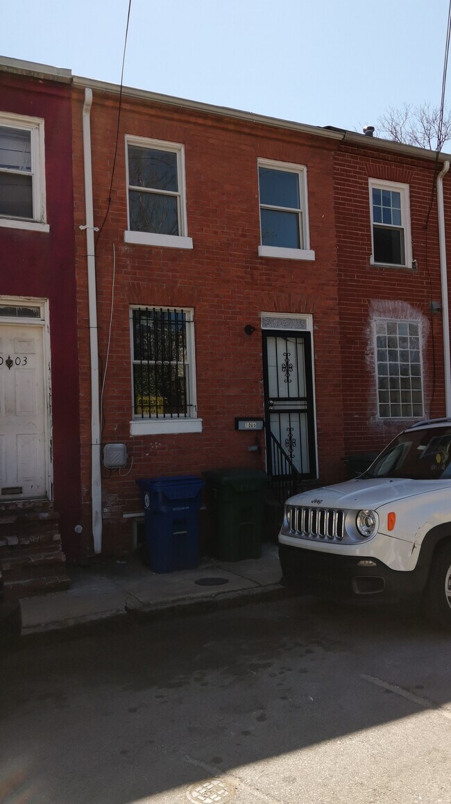 Photo - 1005 Boyd St Townhome