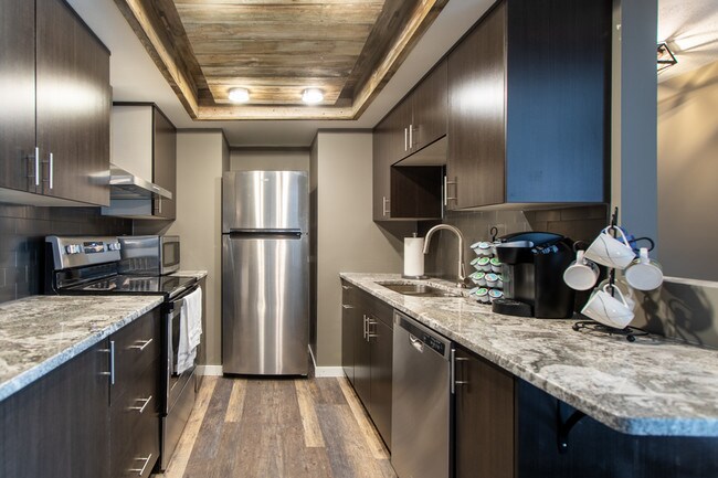 Foto del edificio - 704 E Center St