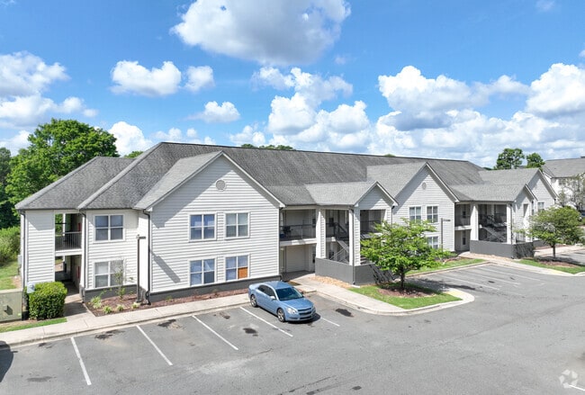 Building Photo - The Spoke at McCullough