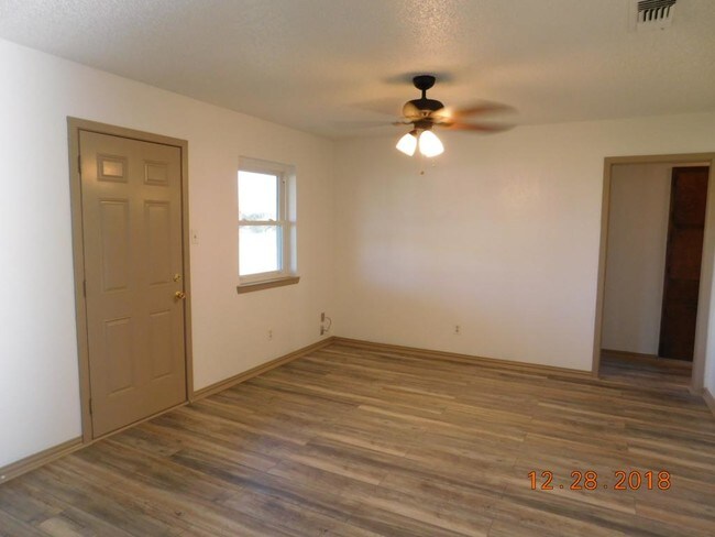 Foto del edificio - 1010 Jackie Jo Ln