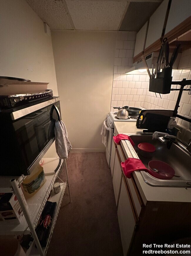 Foto del edificio - 475 Commonwealth Ave