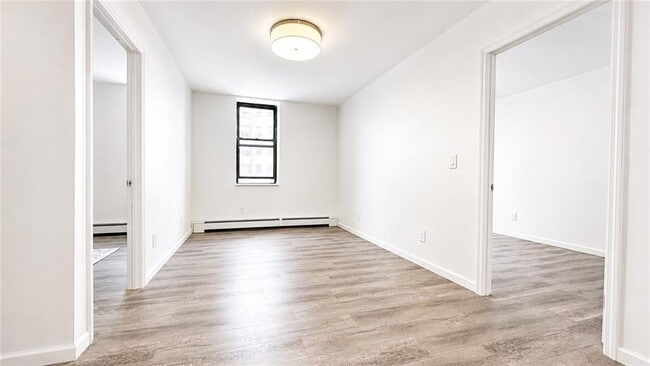 Building Photo - 167 Sands St