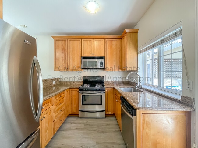 Foto del edificio - 909 Adams St