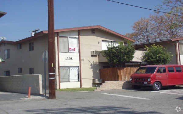 Building Photo - 238 San Marcos St