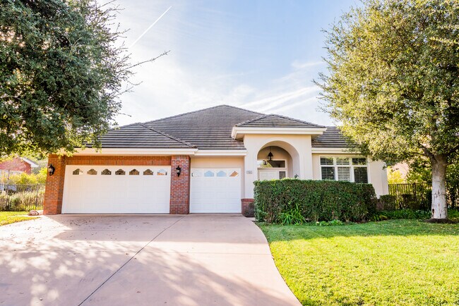 Building Photo - 468 Braxfield Ct