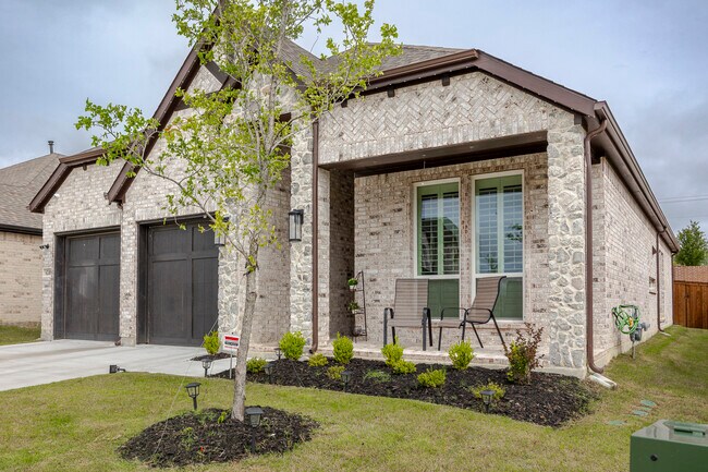 Foto del edificio - 6248 Mulberry Creek Ln