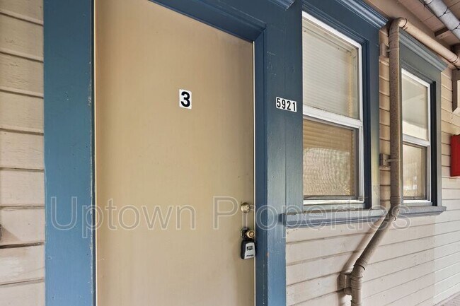 Building Photo - 5921 NW St Helens Rd