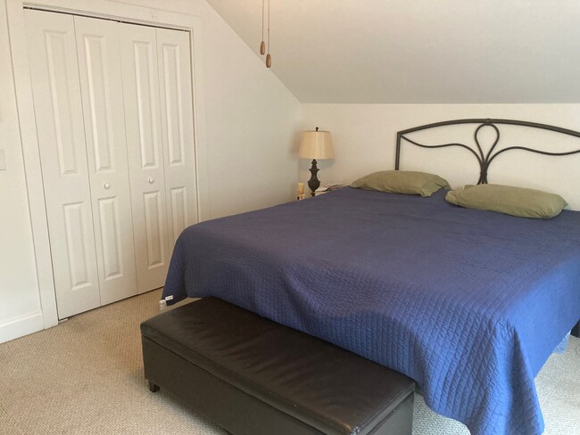 master bed, left side - 2105 Wildrose Dr