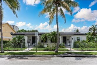 Building Photo - 2100 SW 31st Ave Building Photo - 2100 SW 31st Ave