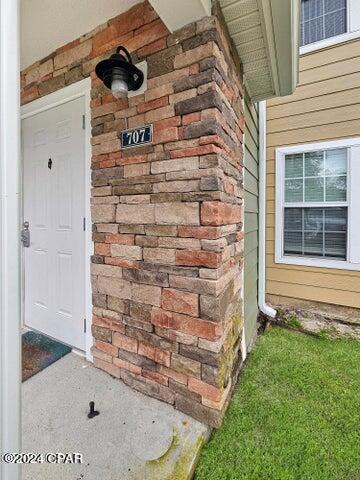 Building Photo - 707 Lighthouse Rd