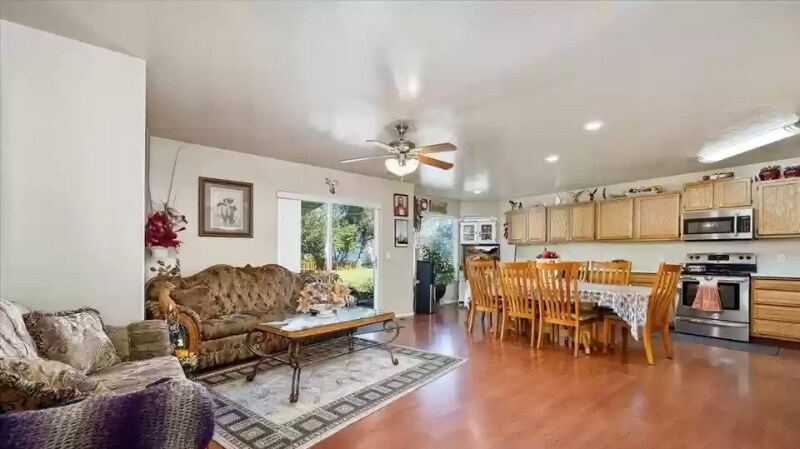Primary Photo - 232 S View Rd
