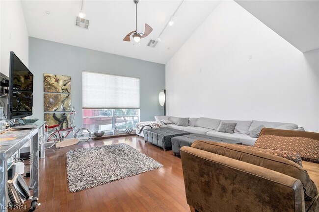 Foto del edificio - 2014 Pin Oak Ave