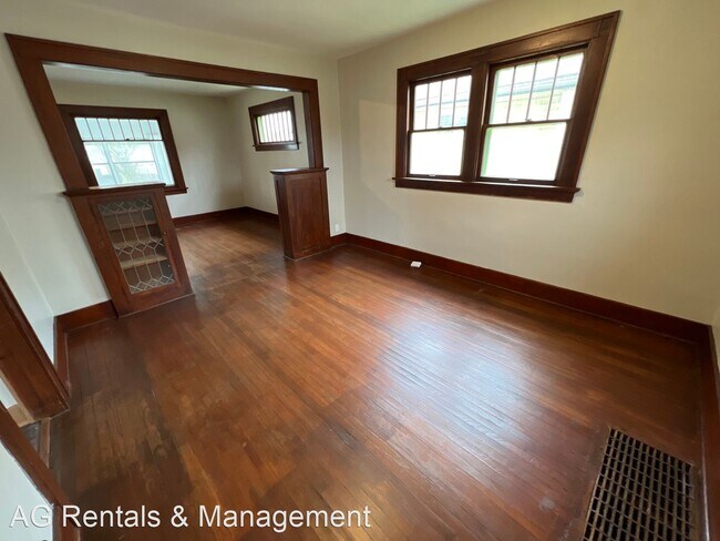 Building Photo - 3 br, 1 bath House - 3127 Reed St