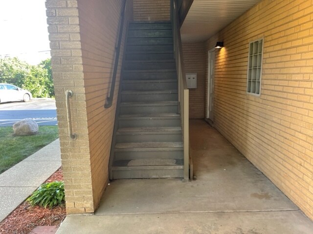 Foto del edificio - 1019 Peterson Ave