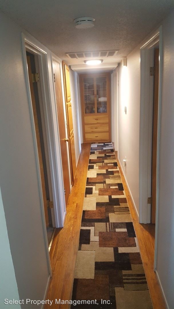 Foto del edificio - 4 br, 2 bath House - 1099 Bryn Mawr Drive