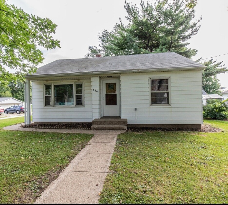 Primary Photo - 130 S Adams St