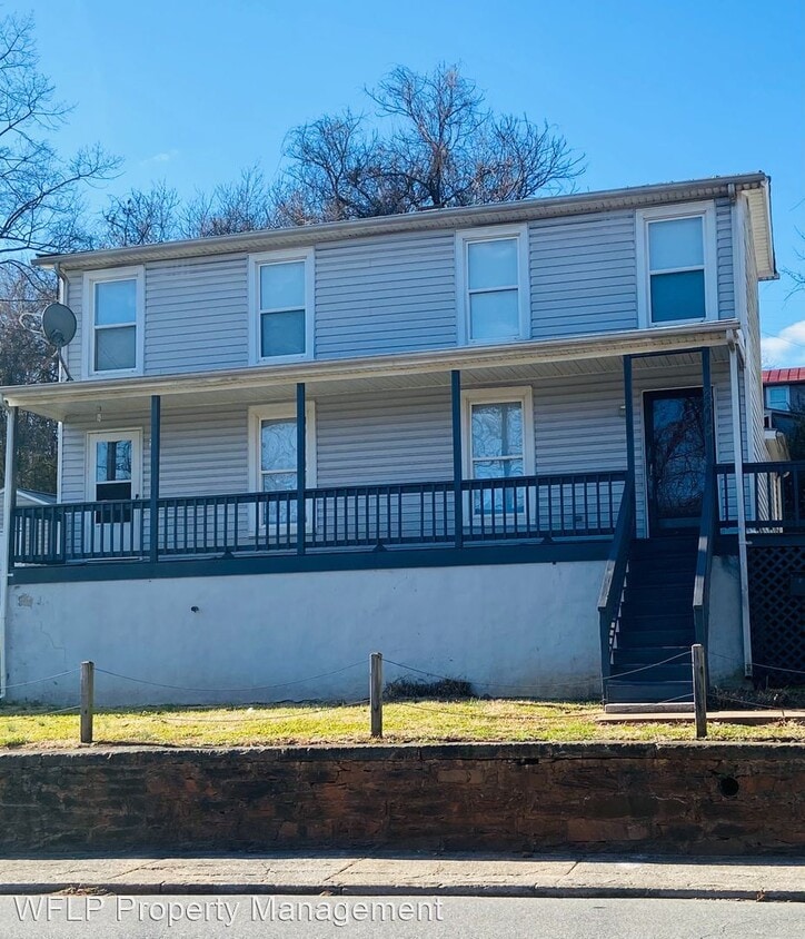 Primary Photo - 3 br, 1.5 bath House - 2215 Carroll Ave